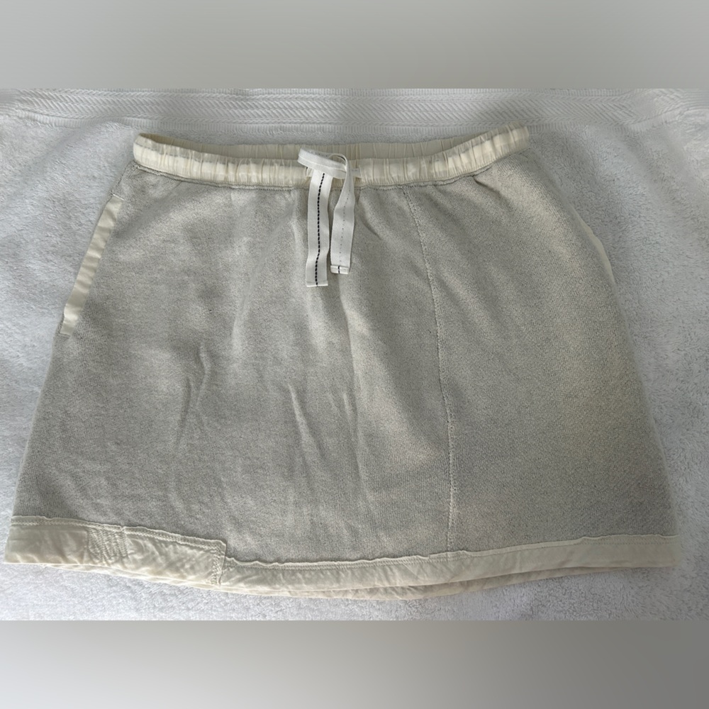 Saturday Sunday casual terry skirt size Large. NWOT
